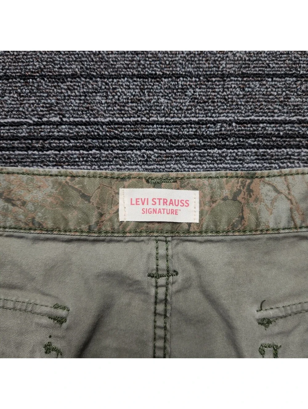 Levi Strauss Signature Men's Camo Cargo Shorts Size 38 Hunting Outdoor Utility